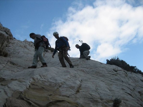 Descente vers la grotte
